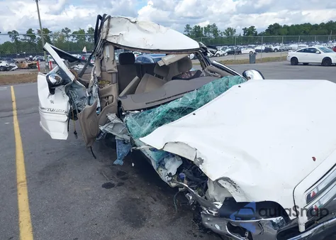 2006 Toyota Tundra Sr5 V8 z USA, uszkodzony, nr VIN 5TBET341X6S552427